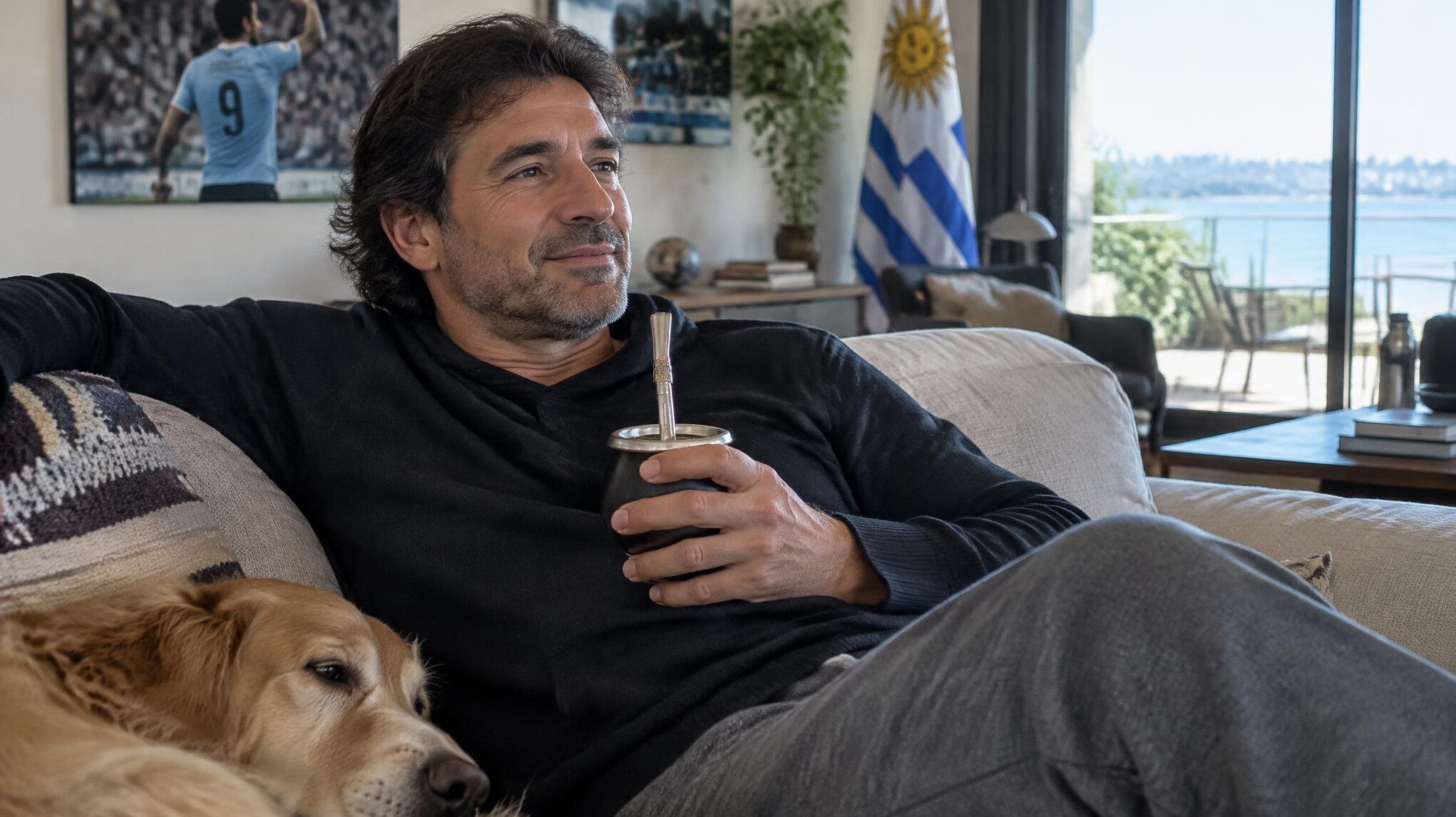uruguayan celebrity at home